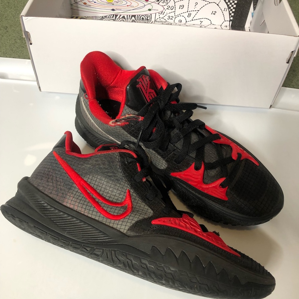 Nike K. Irving 4s Black University Red/ White
